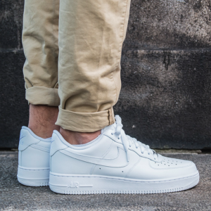 pol_pl_buty-meskie-sneakersy-nike-air-force-1-315122-111-8804_1_984dbc5e1ccf4180bc2ddbdb98697598-300x300